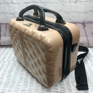 Triforce medium cosmetic travel